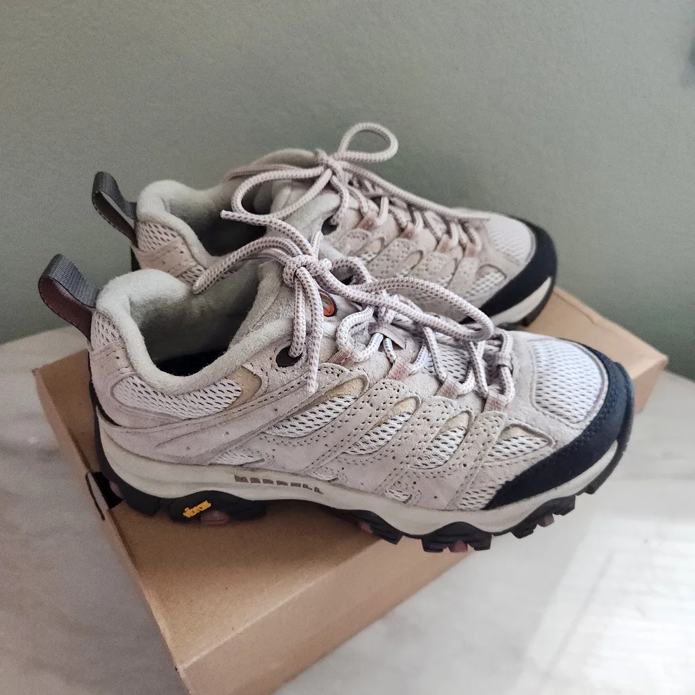 Merrell Moab 3 Hiking Shoes - Picture 2 of 13